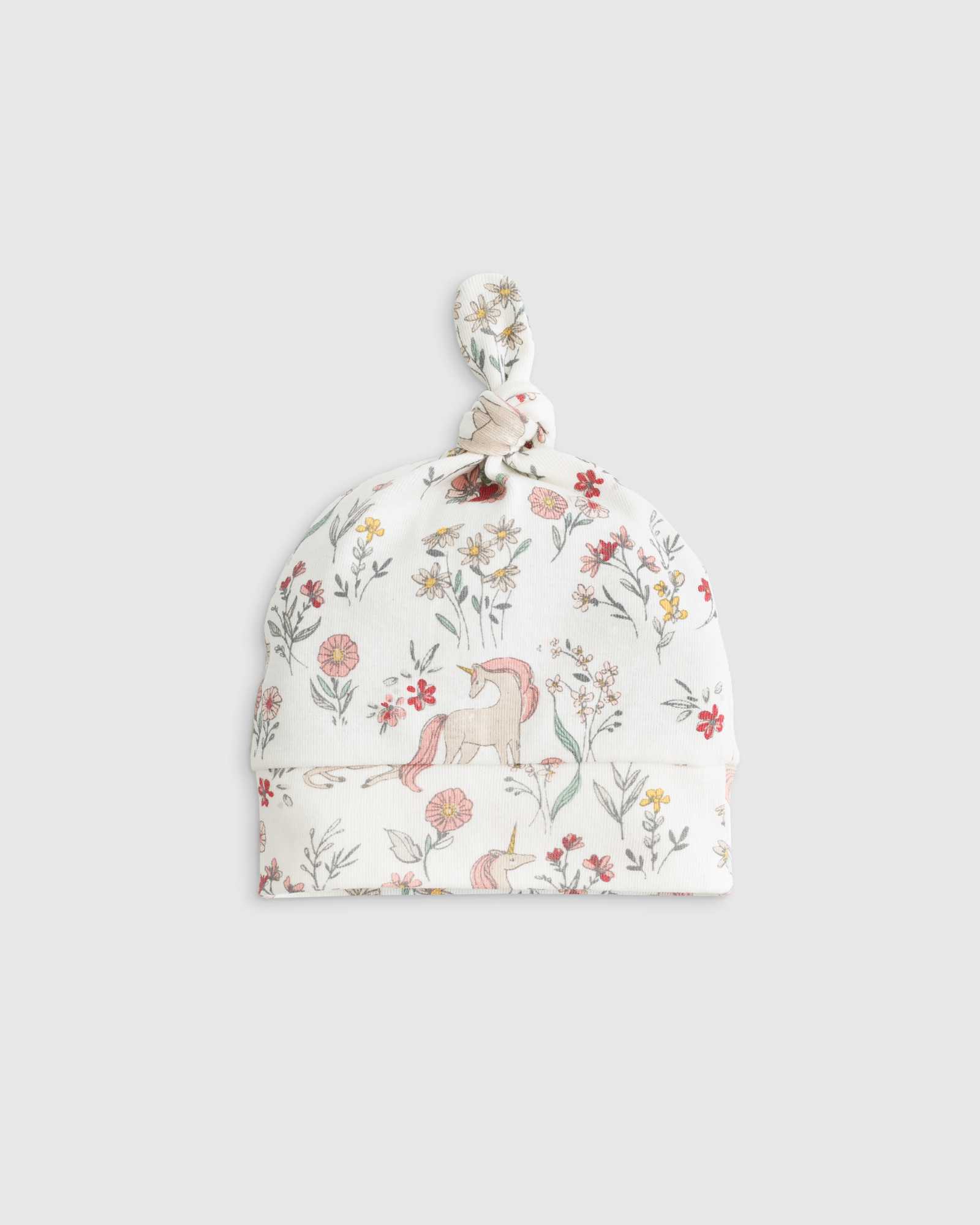 Quince 100% Organic Cotton Hat 4-Pack - Baby Girl in Unicorn Floral.