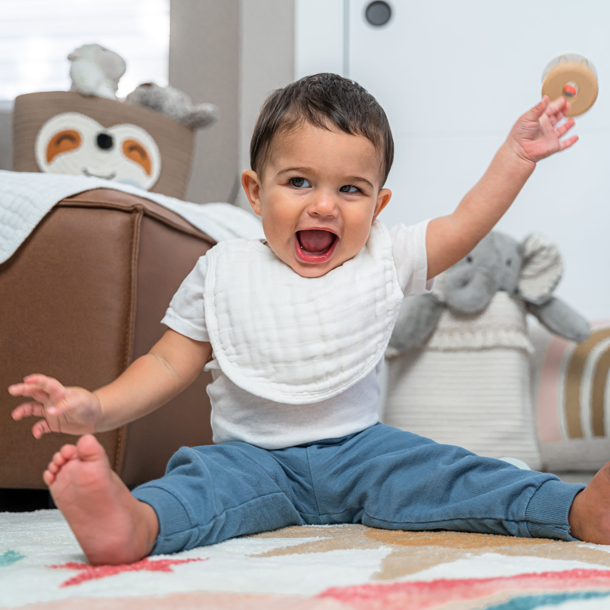 Comfy Cubs Muslin Bibs with Adjustable Snaps (4 Pack) - White, 4.