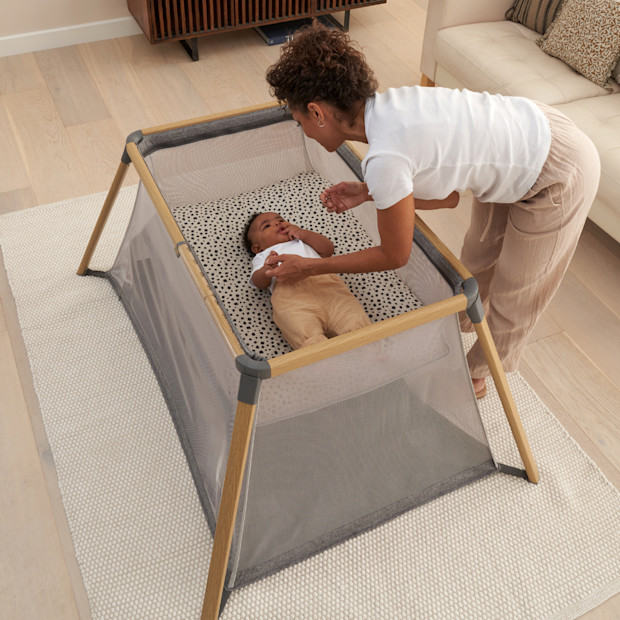 Tutti Bambini CoZee Go 3-in-1 Bassinet, Travel Cot & Playpen.