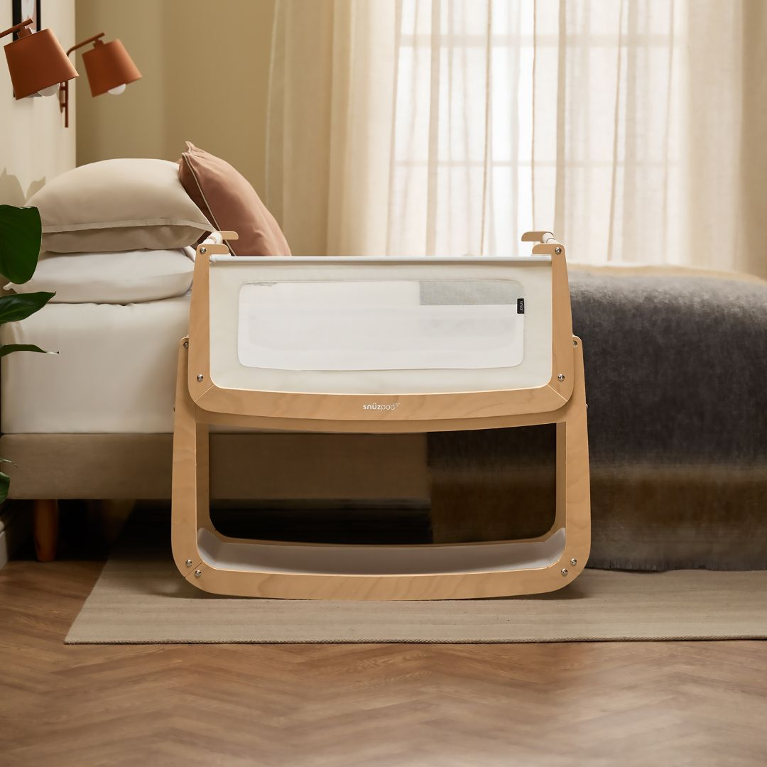 Snüz SnuzPod 5 Bedside Bassinet - Natural.