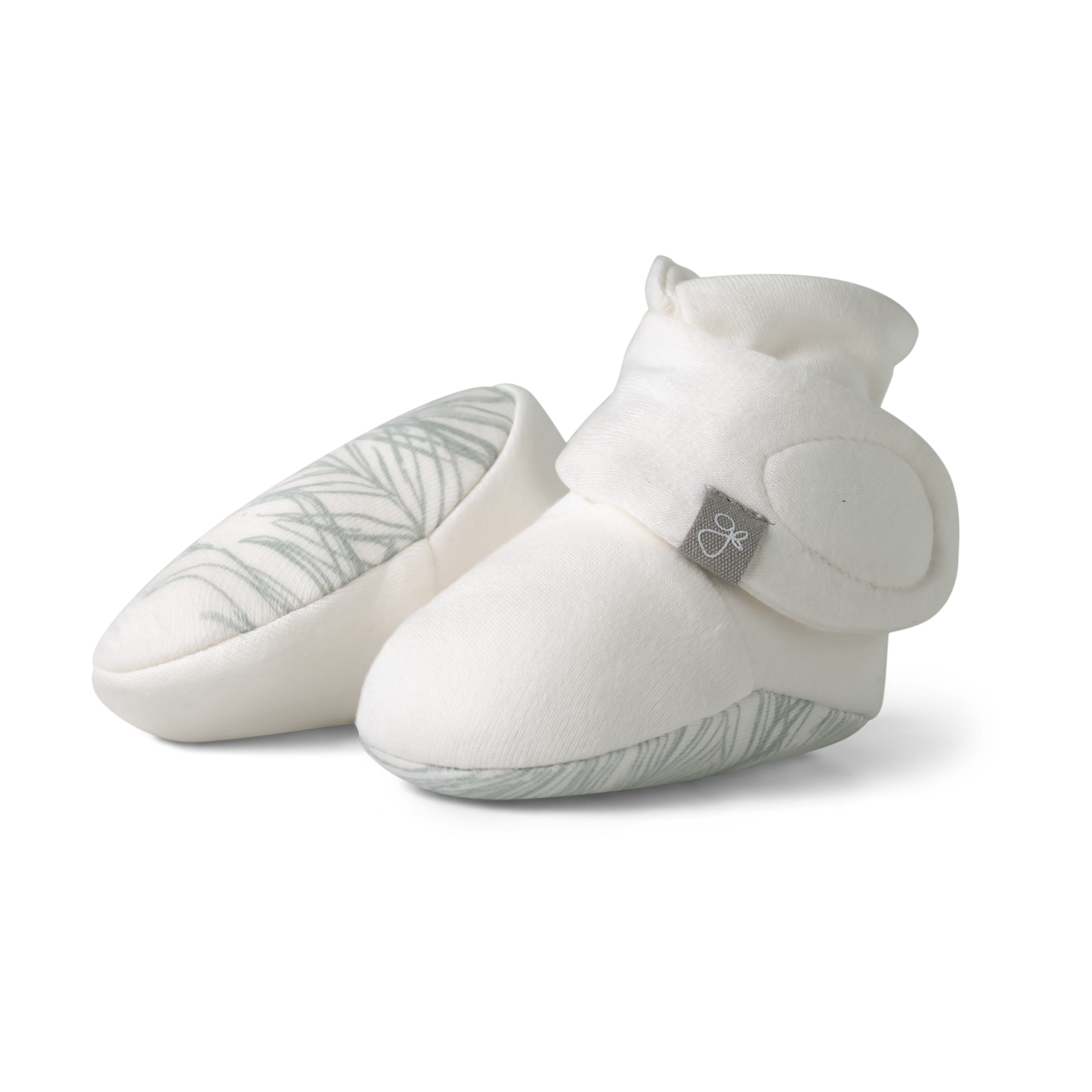 Goumi Kids Stay-On Baby Booties (2 pack) - Coastal + Cloud, 0-3 Months.