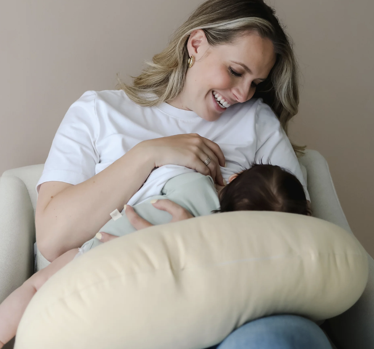 Snuggle Me Feeding Support - Honey.