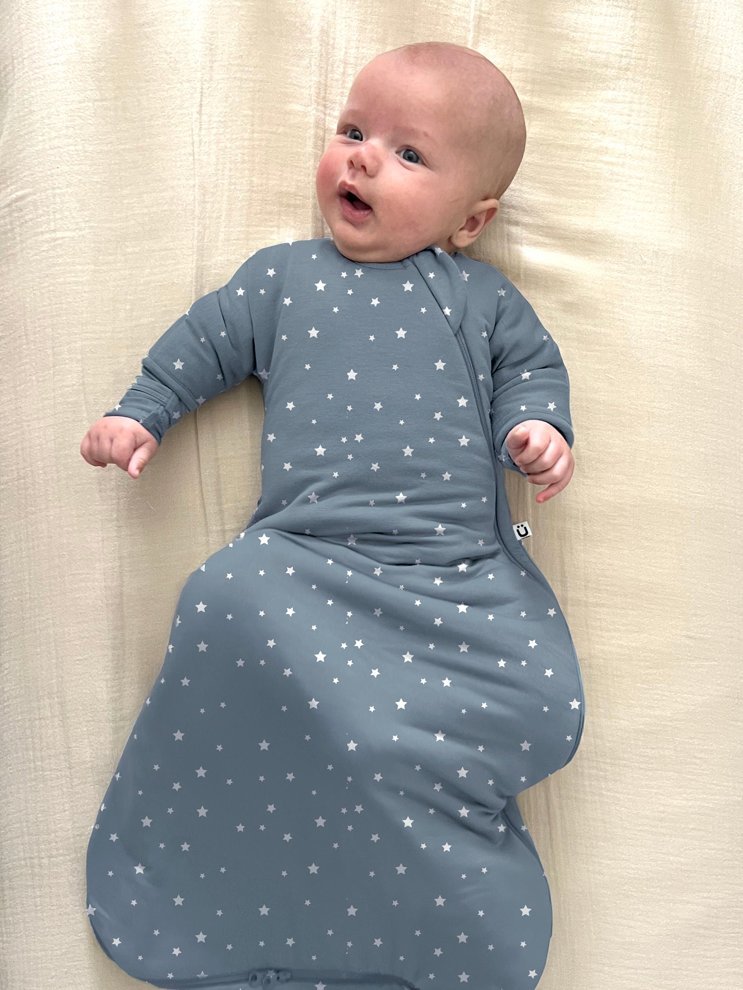 gunamuna Long Sleeve Transitional Swaddle Sack.