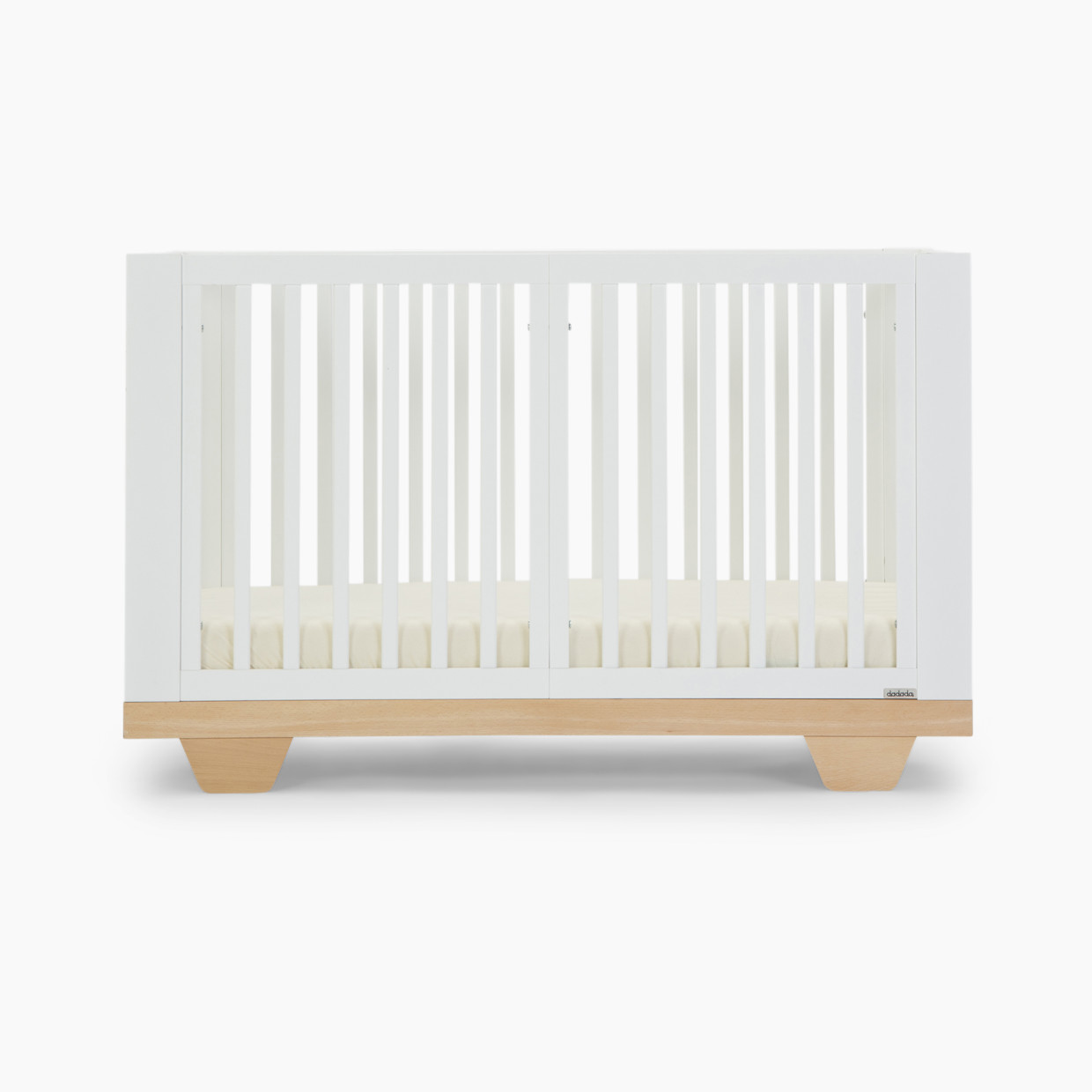 dadada Spirit 8-in-1 Convertible Crib - White.