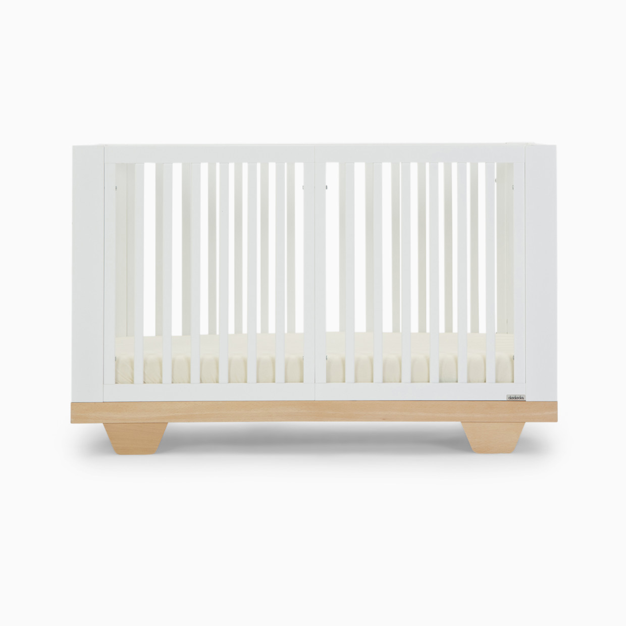 dadada Spirit 8-in-1 Convertible Crib - White.