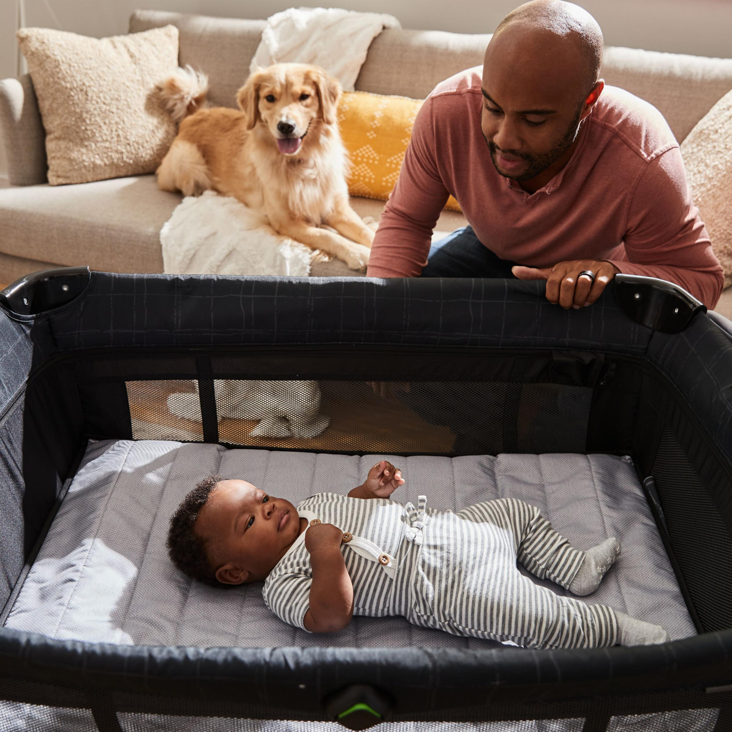 Safety 1st Flex Deluxe Play Yard - High Street.