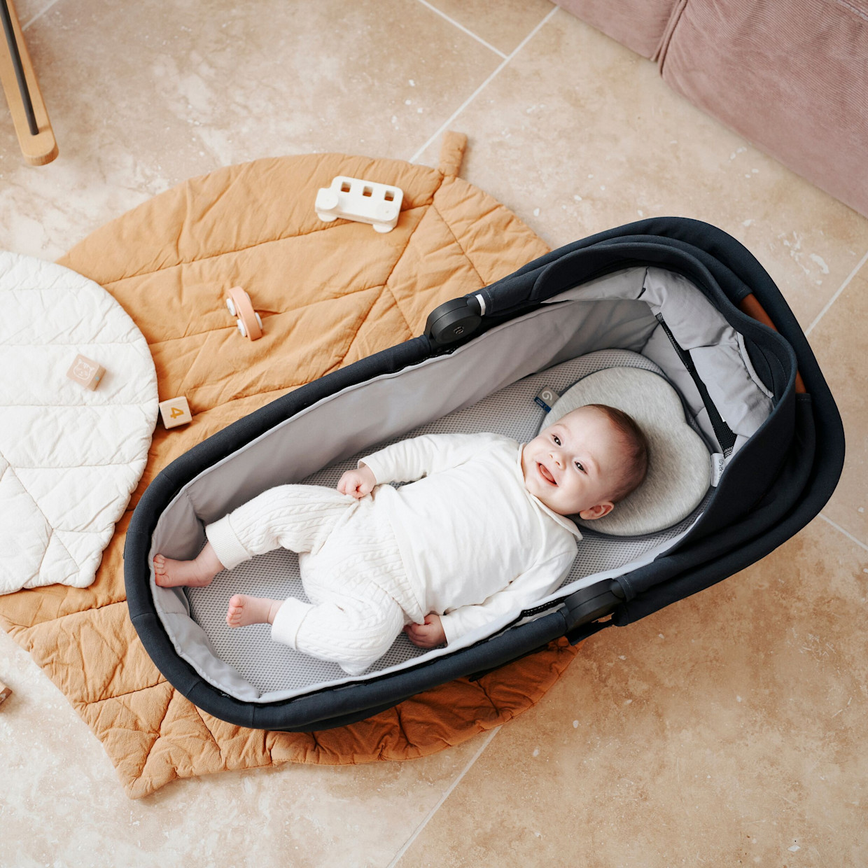 Babymoov Lovenest Organic Infant Headrest - Smokey.