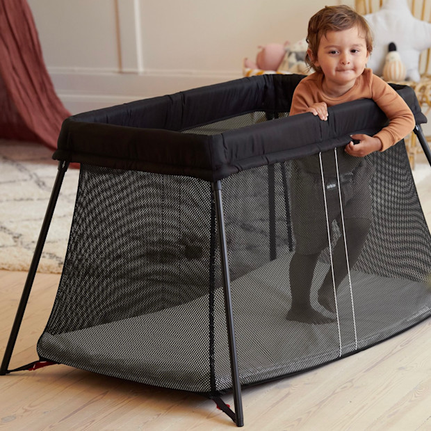 BabyBjörn Travel Crib & Organic Sheet Bundle.