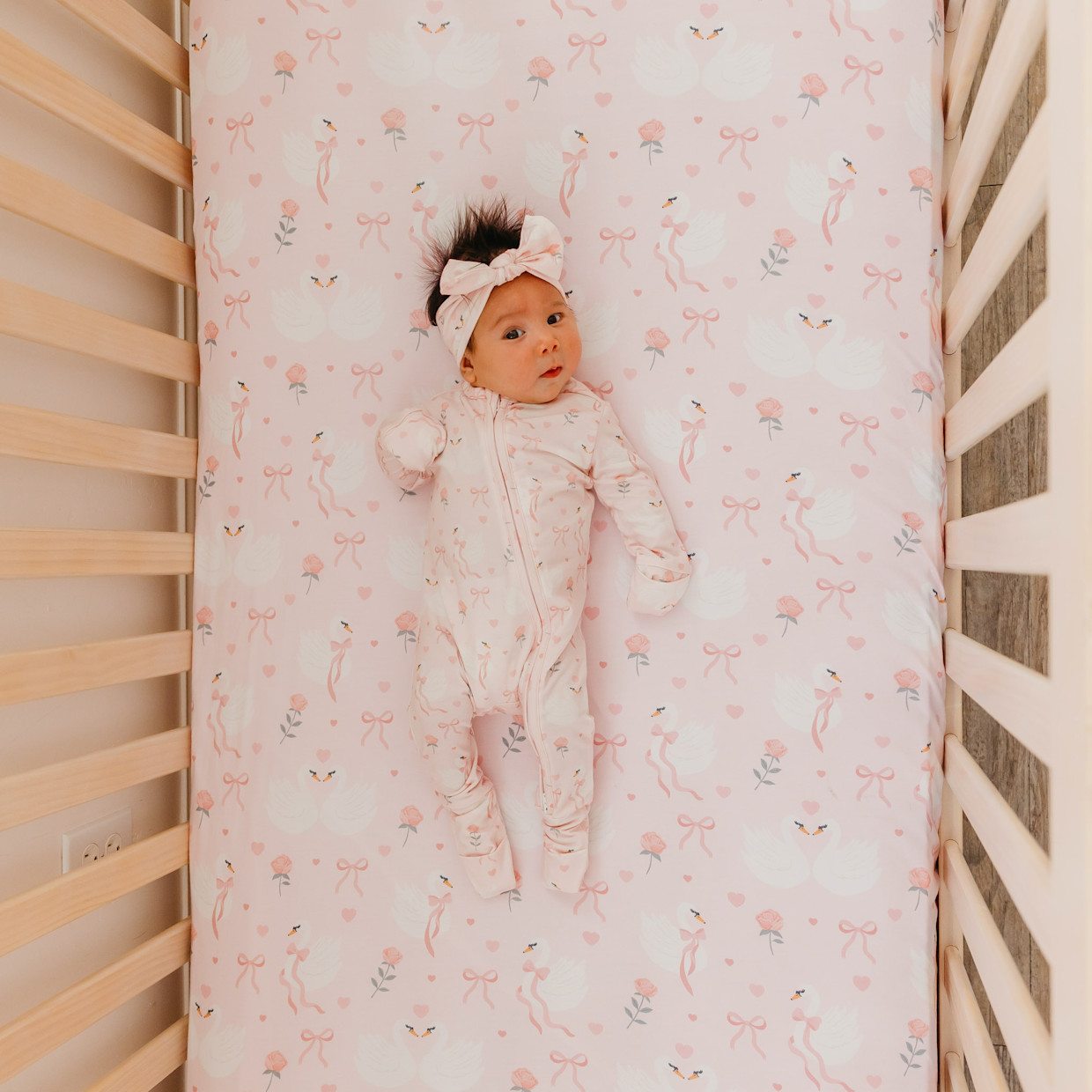 Copper Pearl Printed Premium Crib Sheet - Adelia.