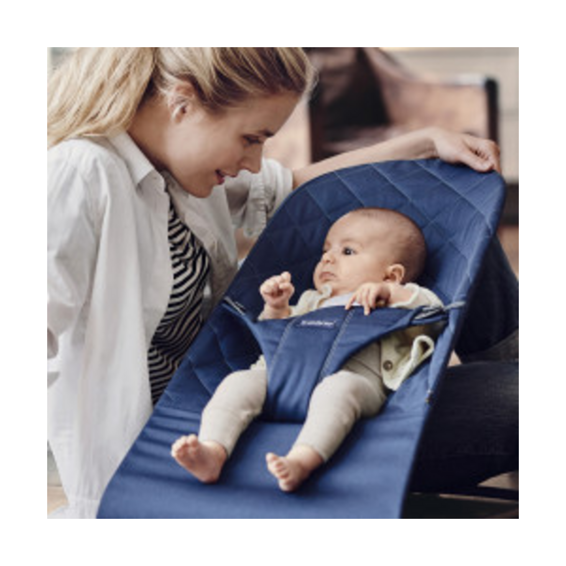 BabyBjörn Bouncer Bliss - Midnight Blue/Dark Gray Frame.