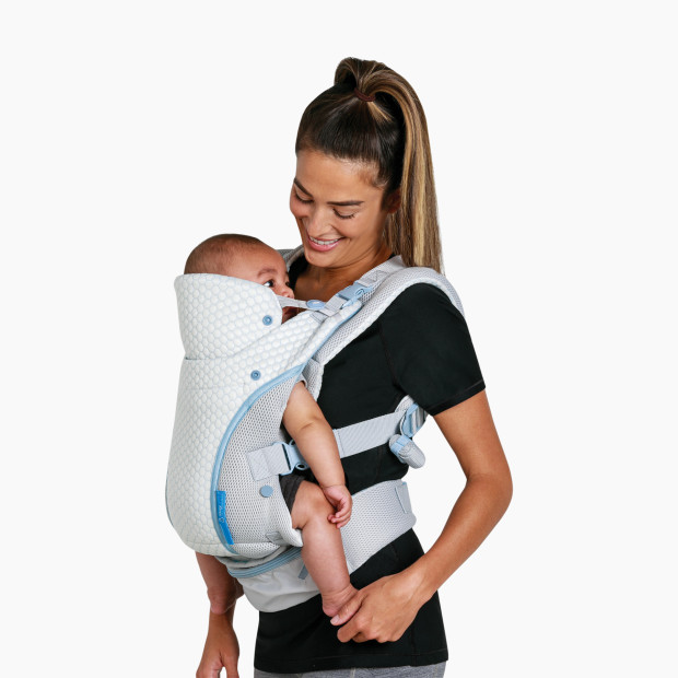 Infantino StayCool 4-in-1 Convertible Carrier - White.