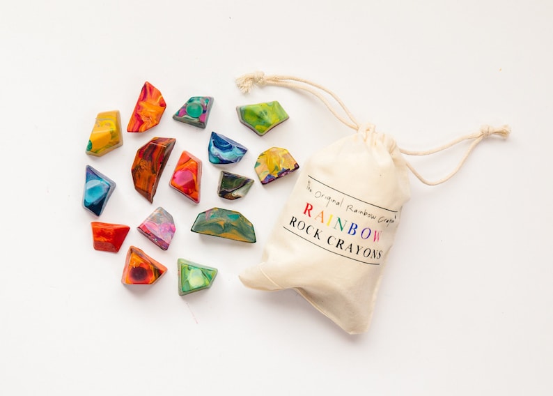 art2theextreme  Rainbow Rock Crayons.