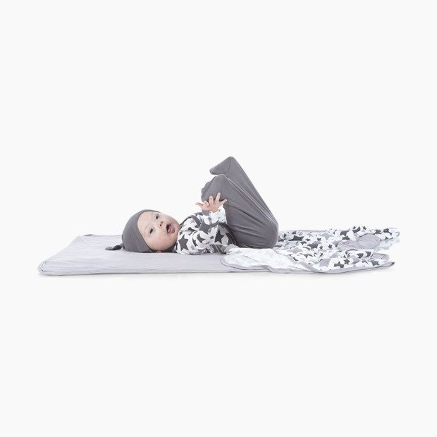 KicKee Pants Essentials Wrap Gift Set - Feather Rain Stars, Newborn.