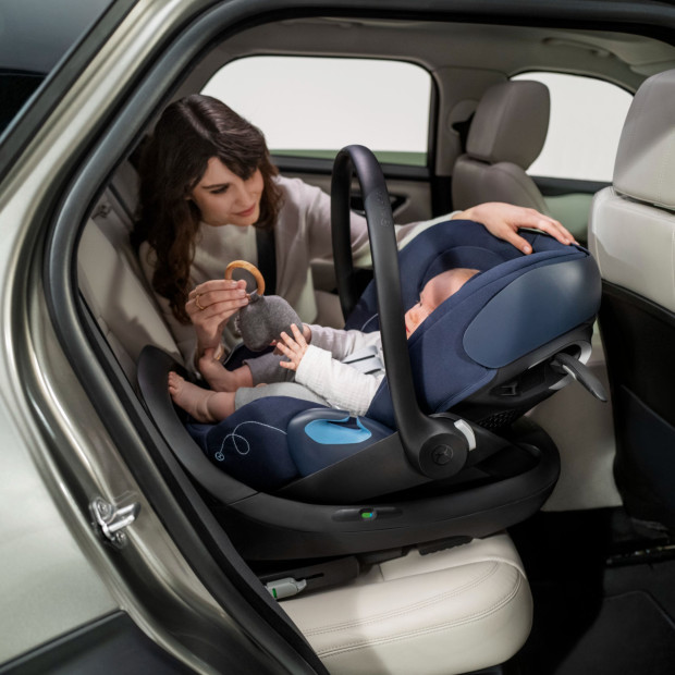 Cybex Cloud G Basic Infant Car Seat - Seashell Beige.