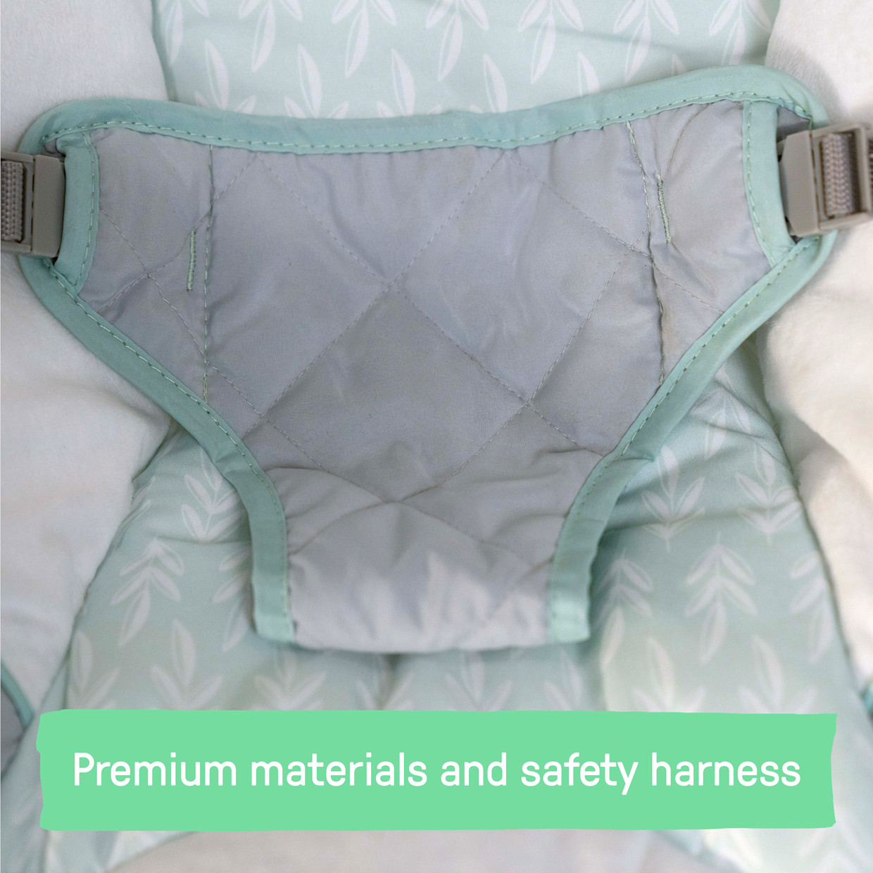 Ingenuity Cozy Spot Soothing Baby Bouncer.