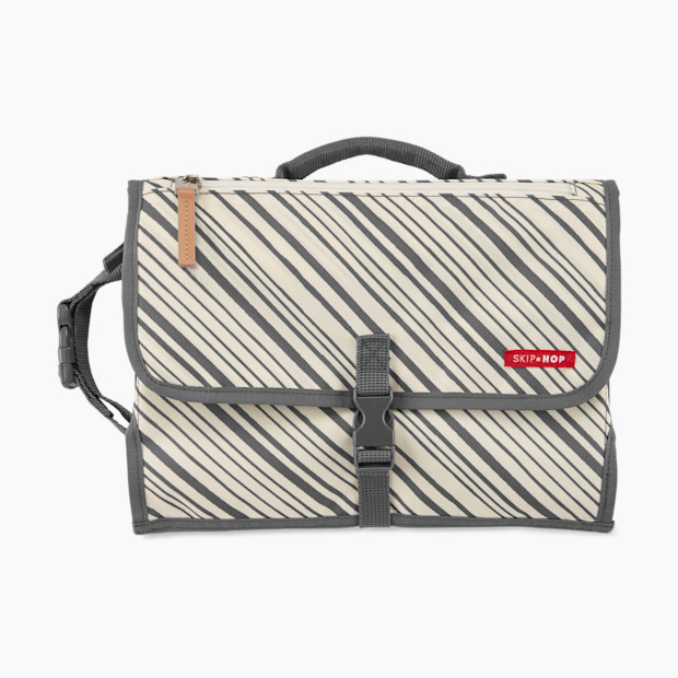 Skip hop grab and go changing station hotsell