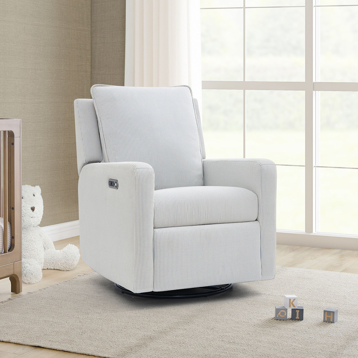 Delta Children babyGap Harlowe Power Recliner - Sky Blue.