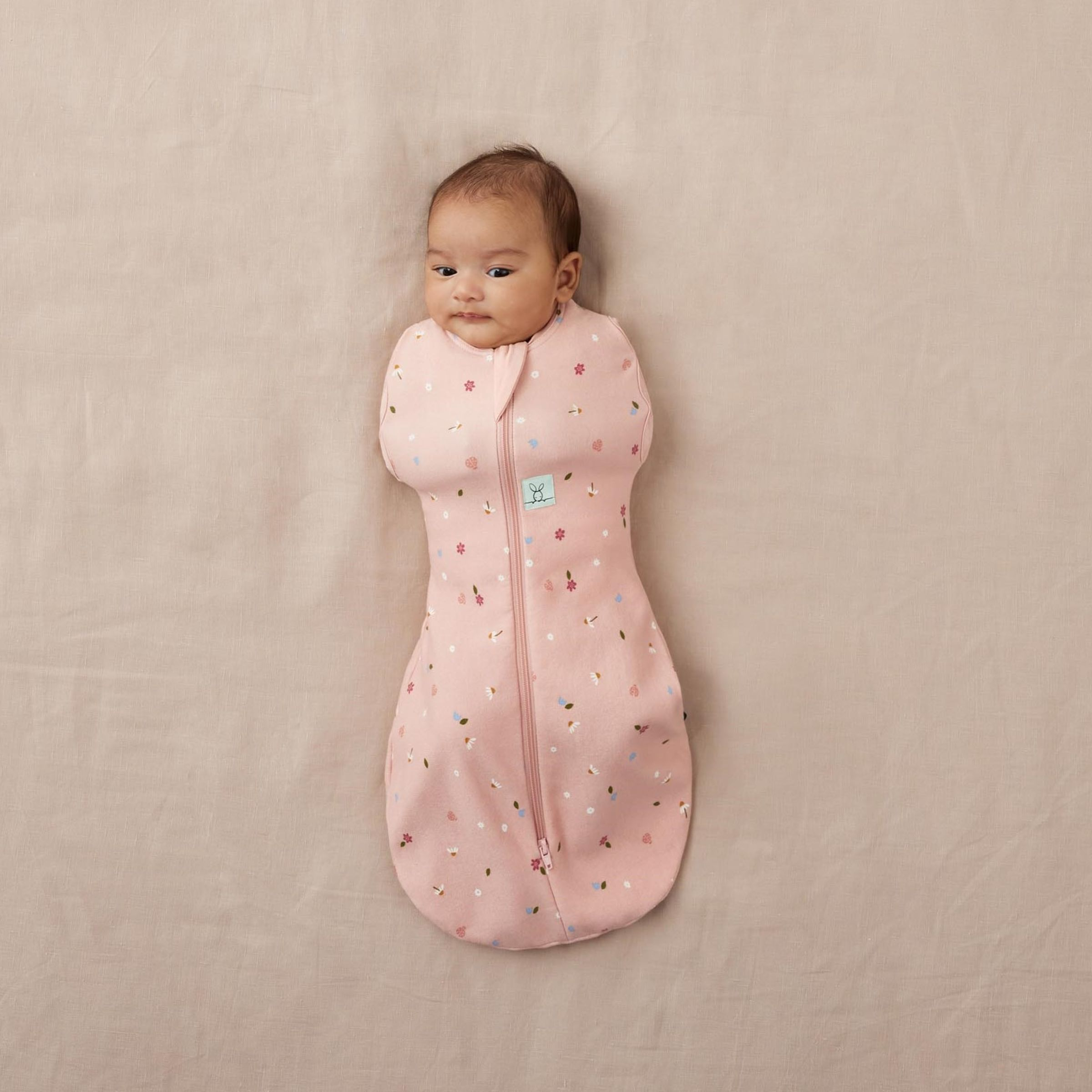 ergoPouch Cocoon Swaddle Bag 1.0 Tog Daisies, Newborn Babylist Shop