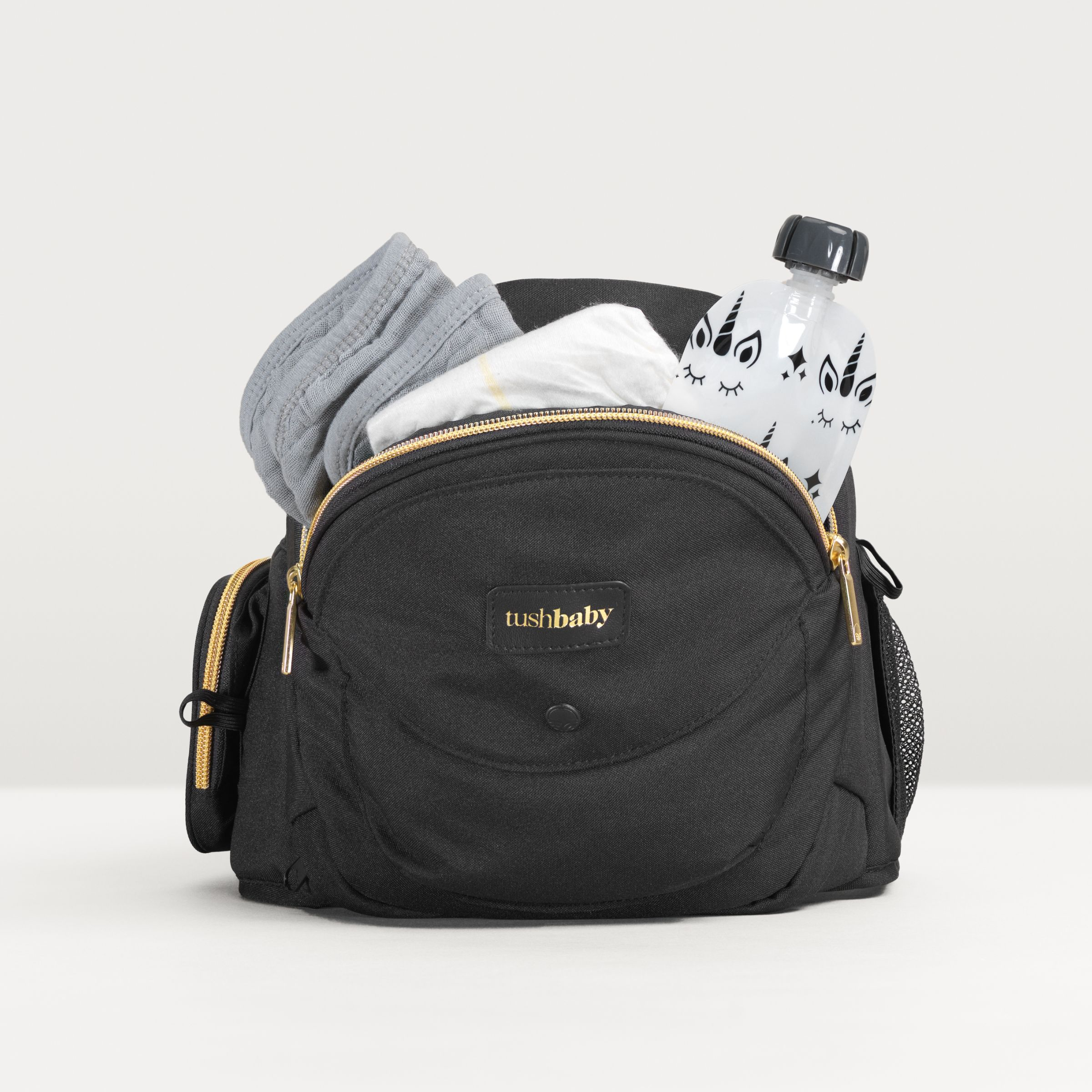 Tushbaby Hip Seat Carrier - Black/Gold.