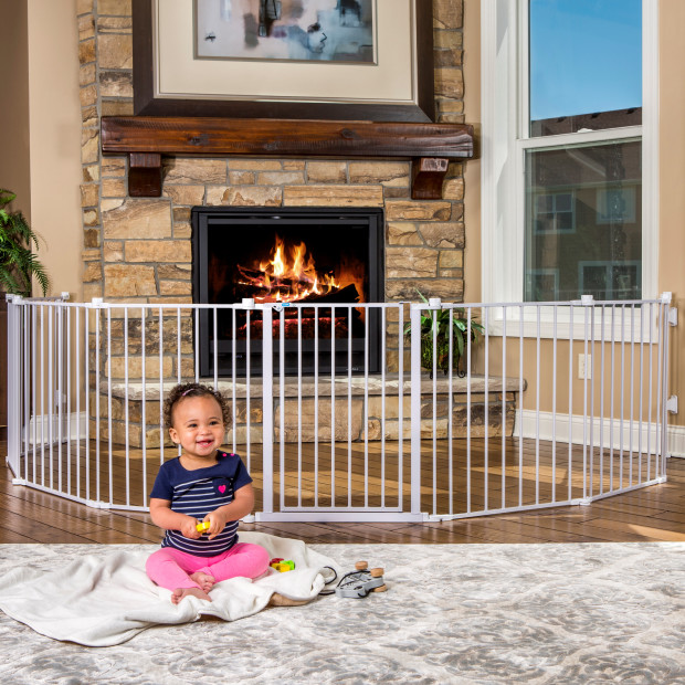 Regalo Super Wide Baby Gate and Playard - White.