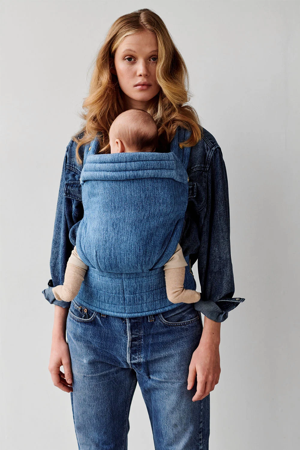 Artipoppe Denim Classic Zeitgeist Baby Carrier.