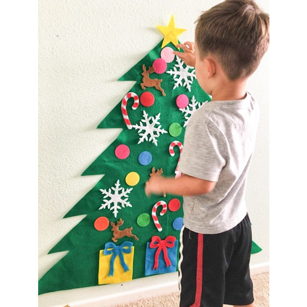 Luv2DoItYourself Felt Christmas Tree.