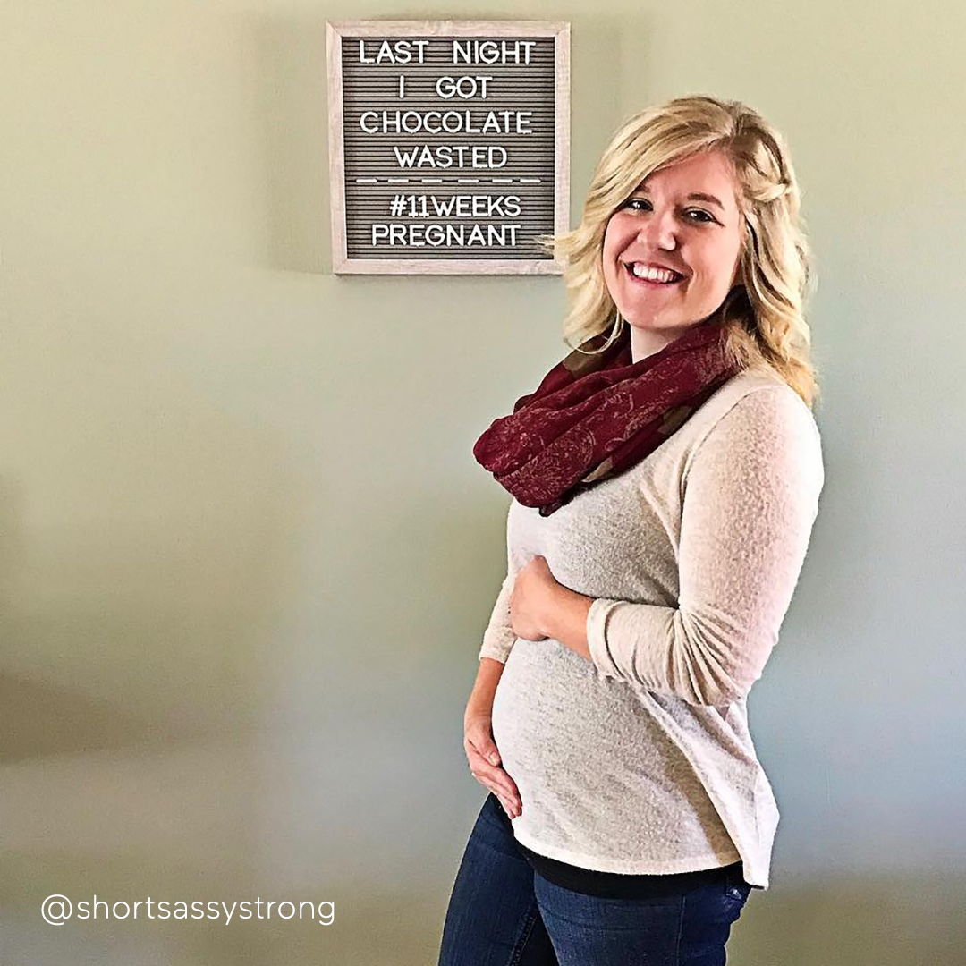 11-weeks-pregnant-bump-@shortsassystrong