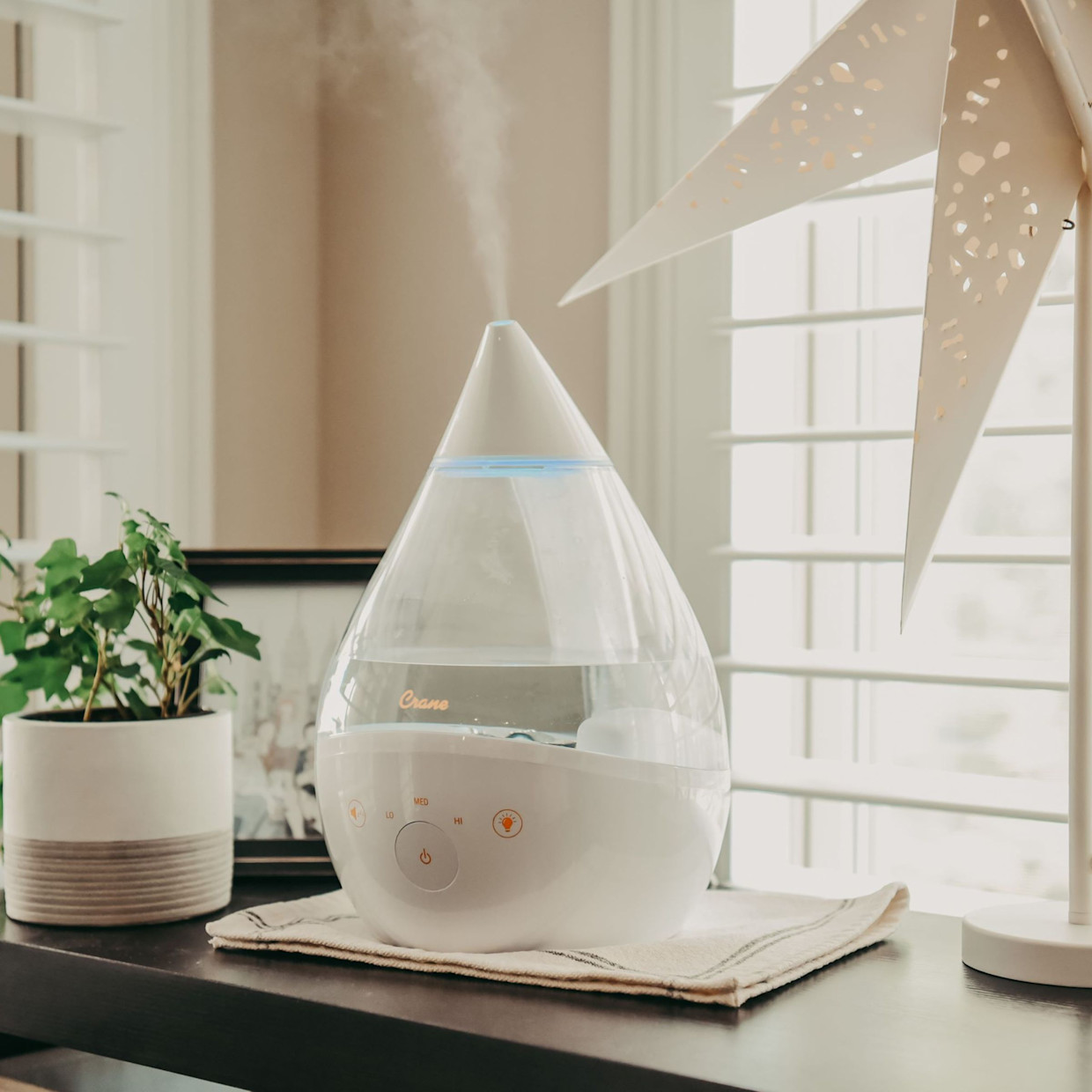 Crane 4-in-1 Cool-Mist Humidifier with Sound Machine - 1 Gallon - Clear/White.