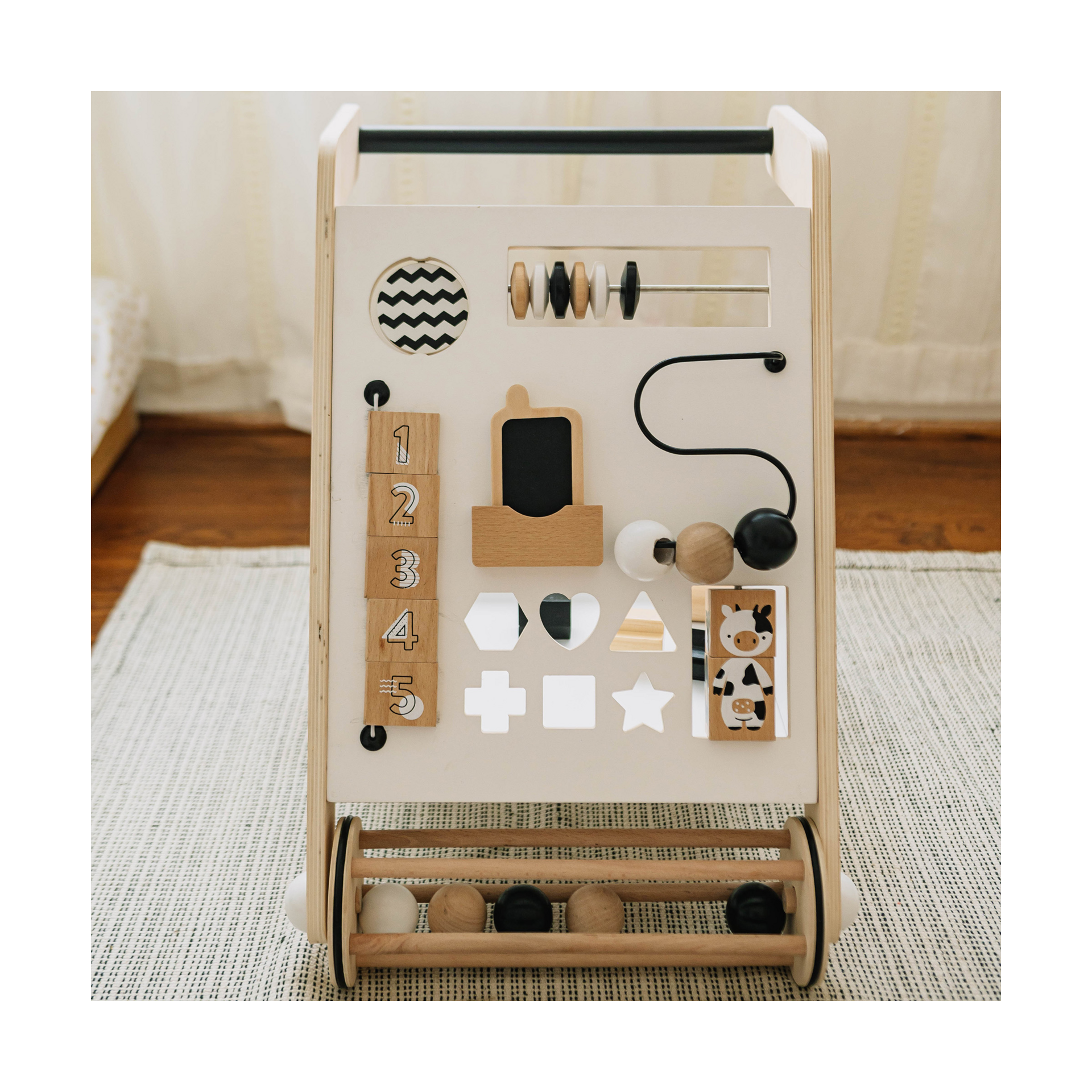 Wonder & Wise Awesome Activity Walker.