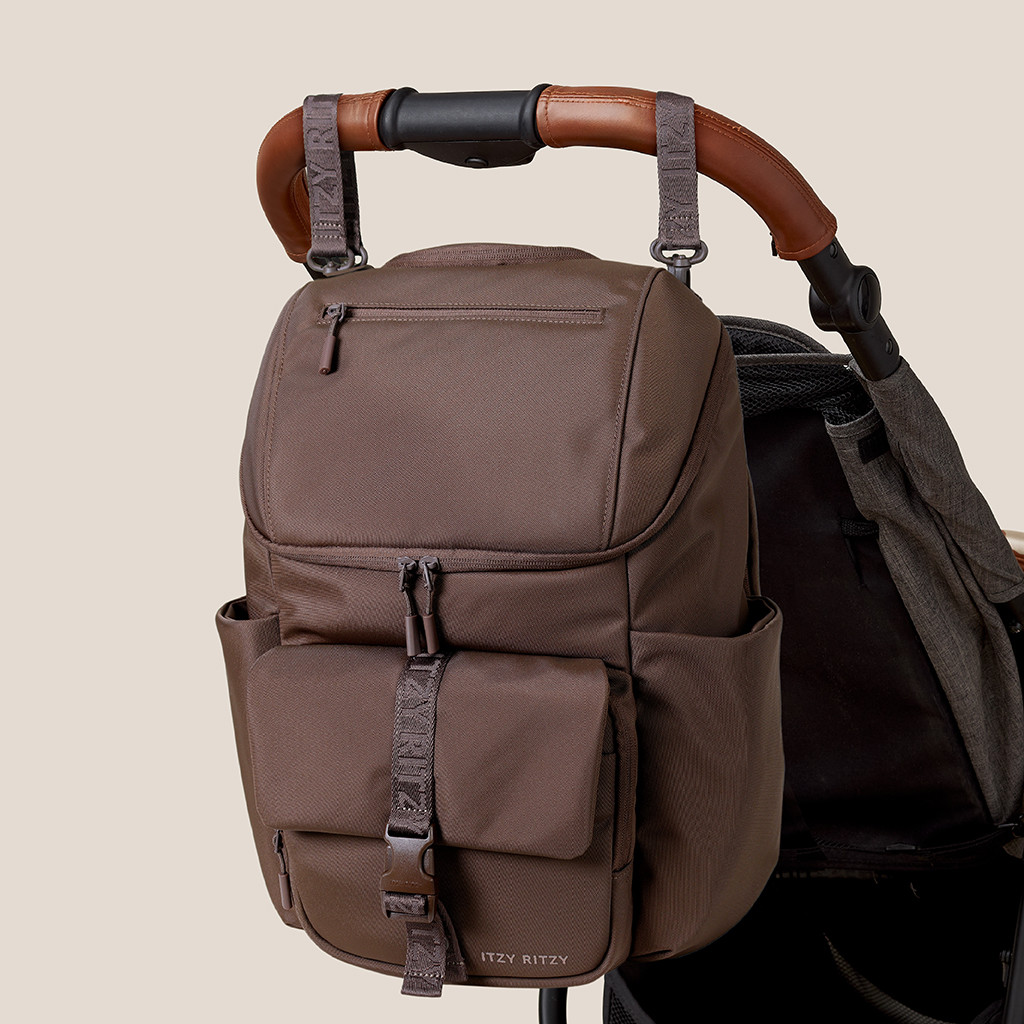 Itzy Ritzy Belong Bucket Backpack - Mocha.