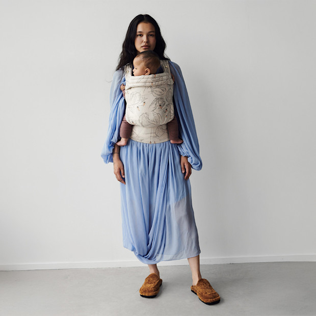 Artipoppe Zeitgeist Baby Carrier.