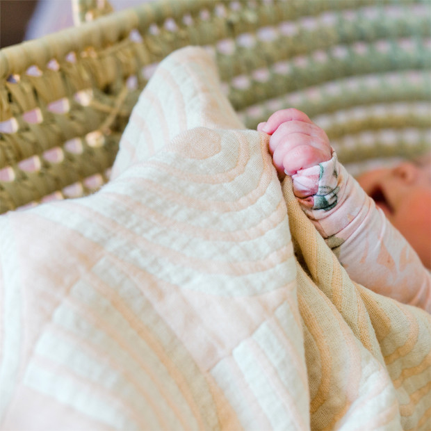 Crane Baby Cotton Muslin Jacquard Blanket - Rose Rainbow.
