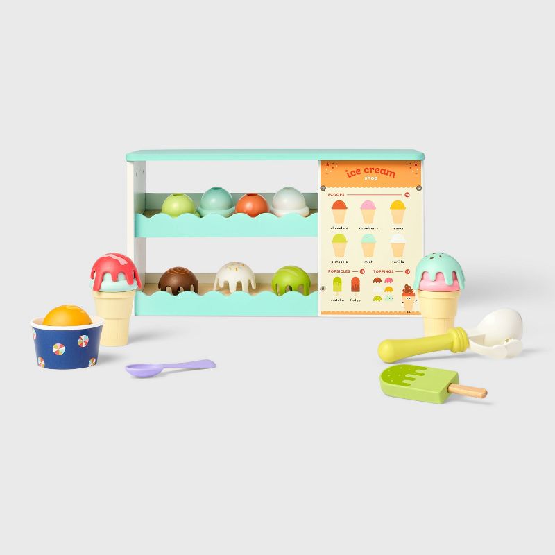 Gigglescape Ice Cream Shop Playset.