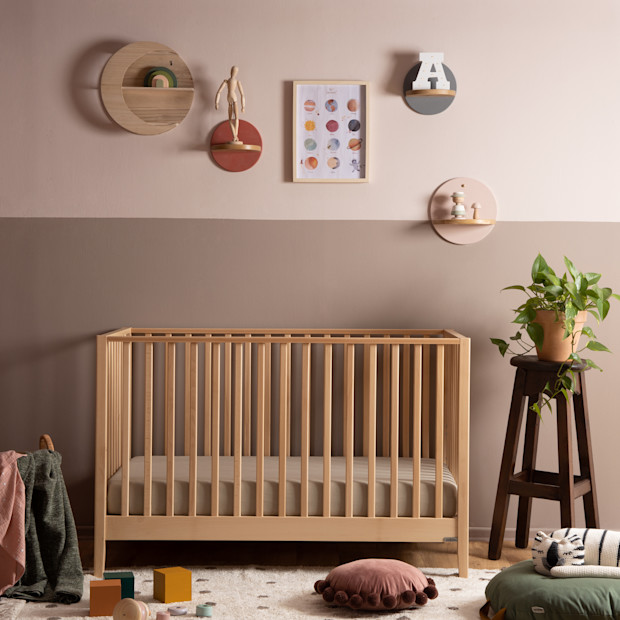 dadada LaLa 3-in-1 Convertible Crib.