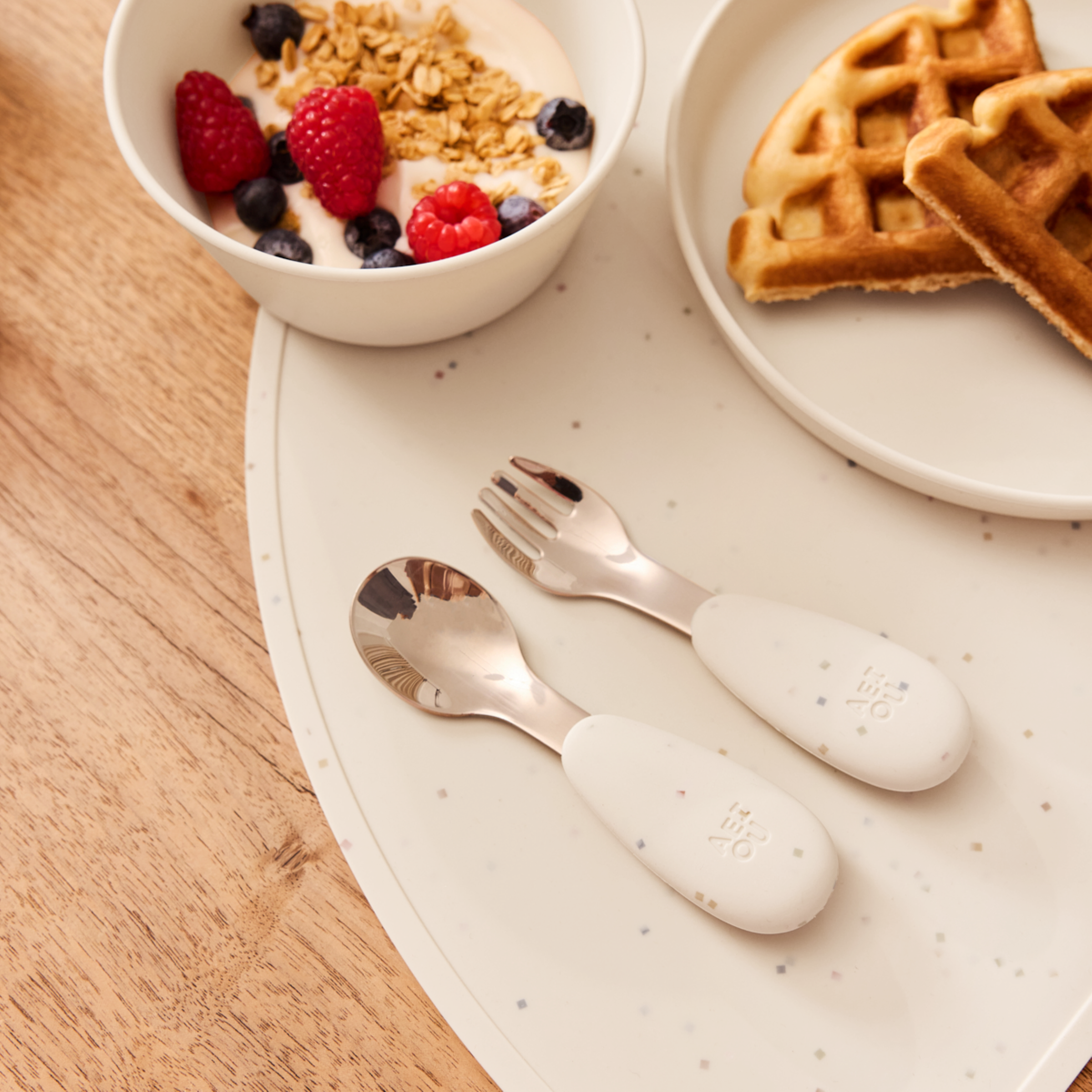 AEIOU Stainless Steel Utensils (4 Pack) - Sage/Oat Speckle.