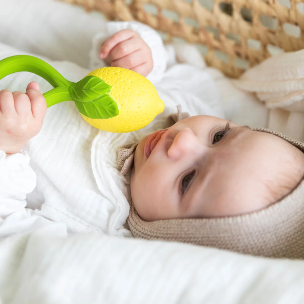 Oli & Carol Rattle - Lemon.
