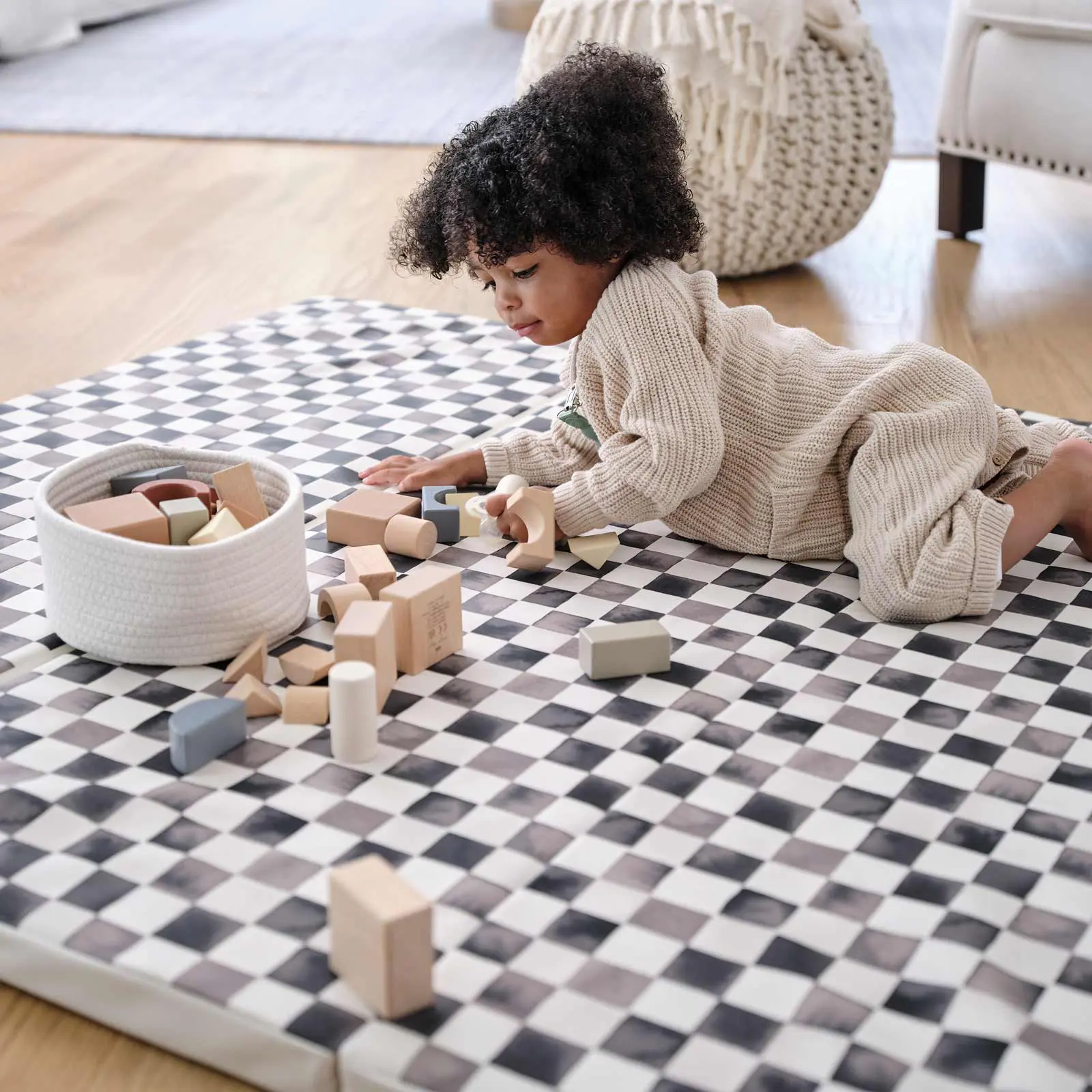House of Noa Tumbling Mat - Checker Tuxedo, 4X6.