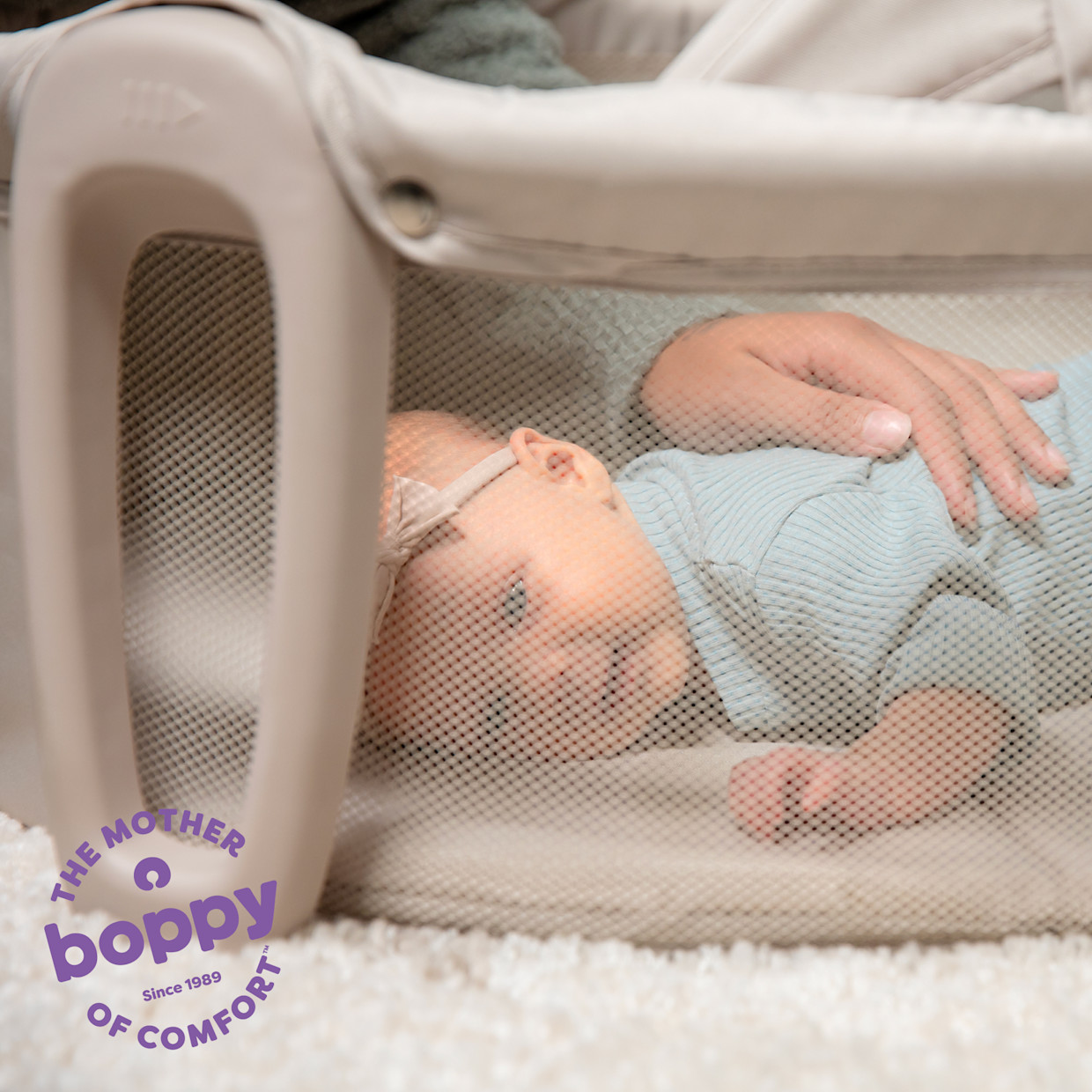 Boppy Cozy Cabana Portable Bassinet with Canopy - Oatmeal.