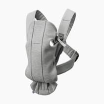 BabyBjörn Baby Carrier Mini, Light Gray, 3D Jersey | Infant Carrier (7-25 lbs), Ergonomic, Easy-to-Use