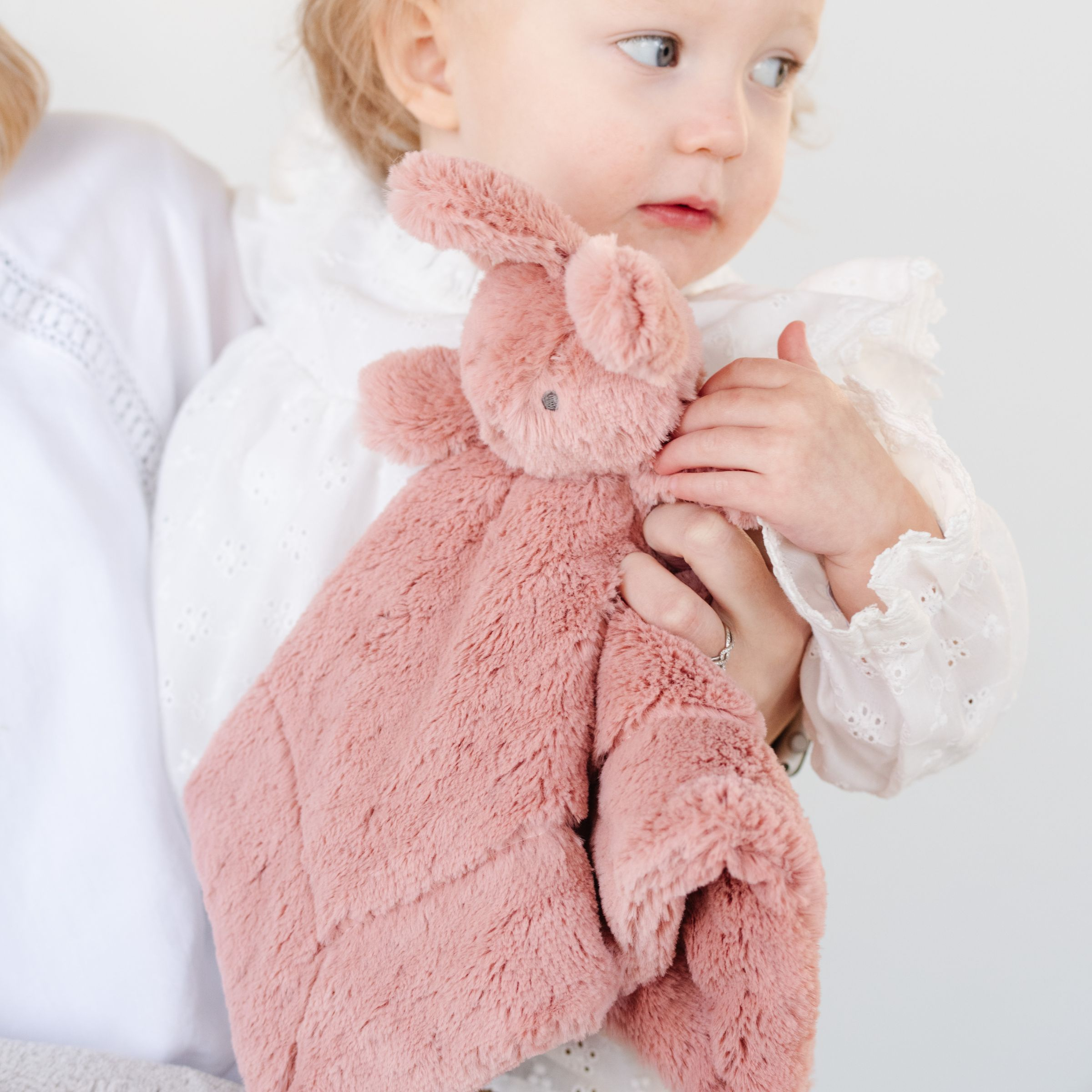 Saranoni Stuffed Animal Loveys - Pink.