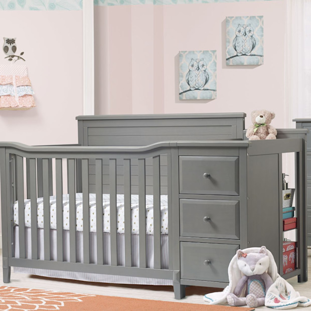 Sorelle Berkley Crib & Changer Panel Crib.