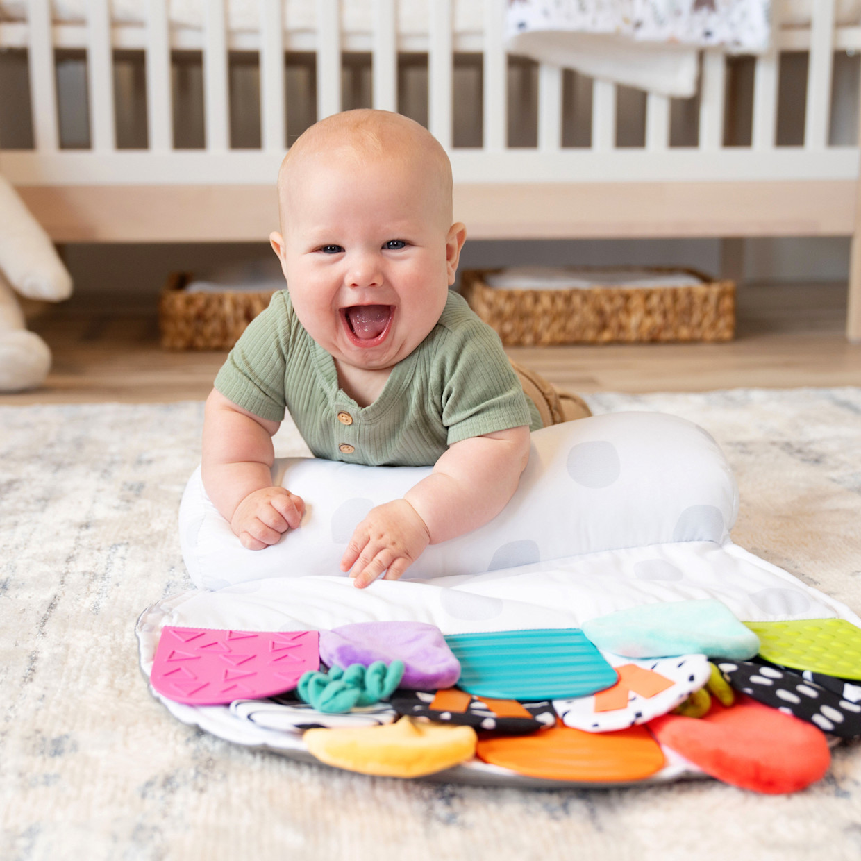 Sassy Busy Flaps Tummy Time Mat.