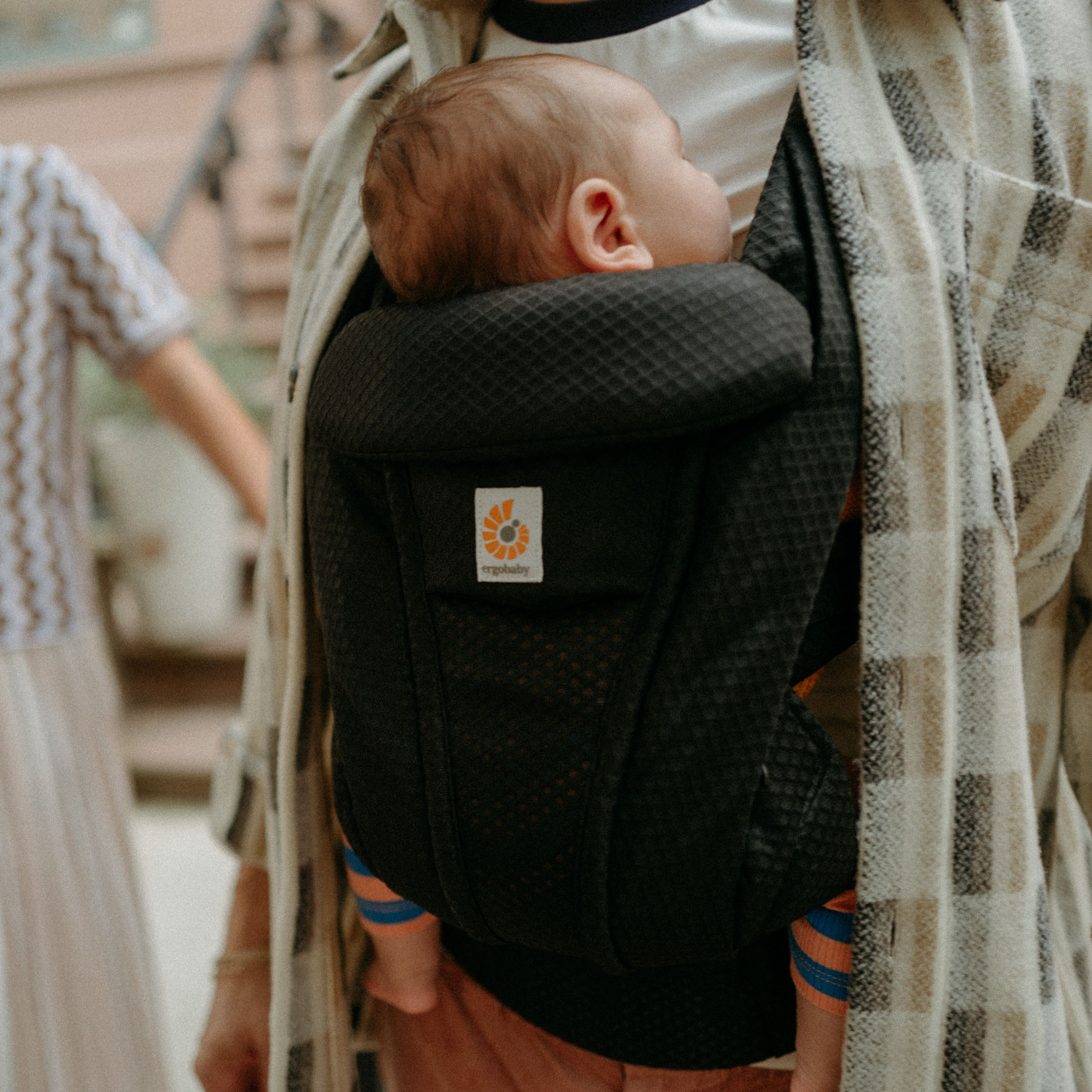Ergobaby Omni Deluxe Mesh - Onyx Black.