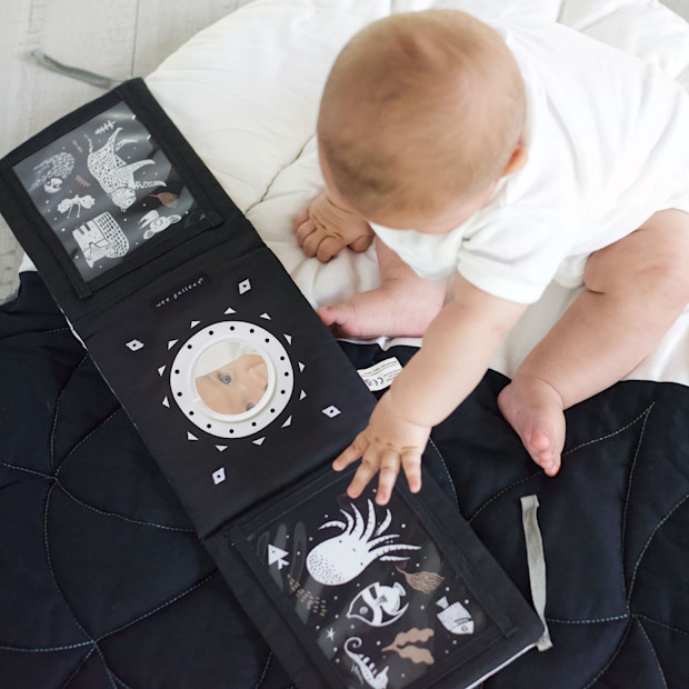Wee Gallery Tummy Time Gallery with Mirror.