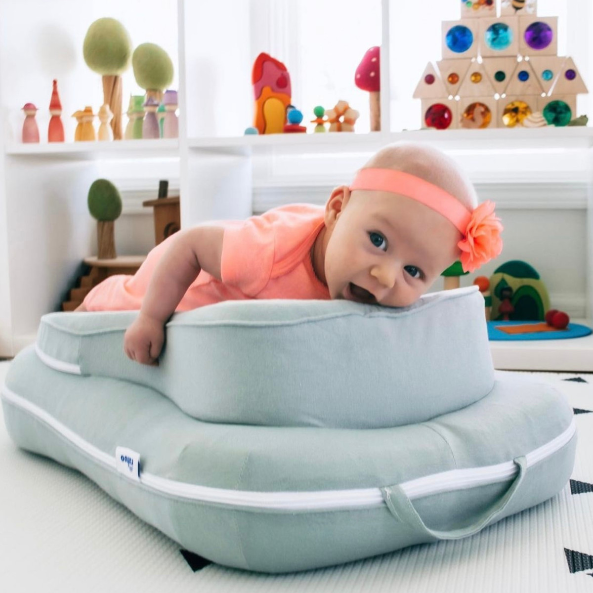 Rahoo Baby Learn & Lounge 3-in-1 Newborn Lounger - Space Gray.