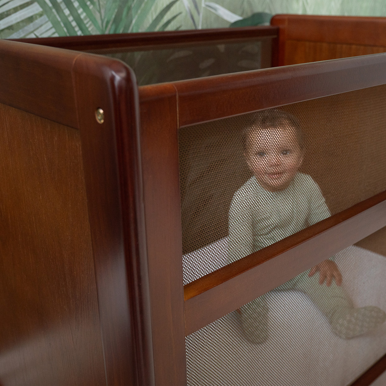 Halo 2-in-1 Breathable Mesh Convertible Mini Crib with Mattress - Walnut.