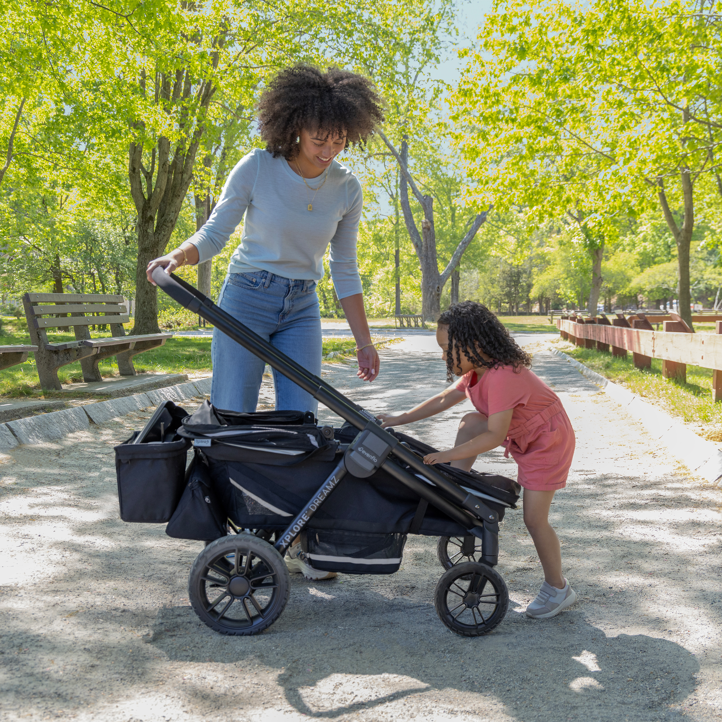 Evenflo Pivot Xplore Dreamz All-Terrain Stroller Wagon with Bassinet Insert - Jetsetter Black.