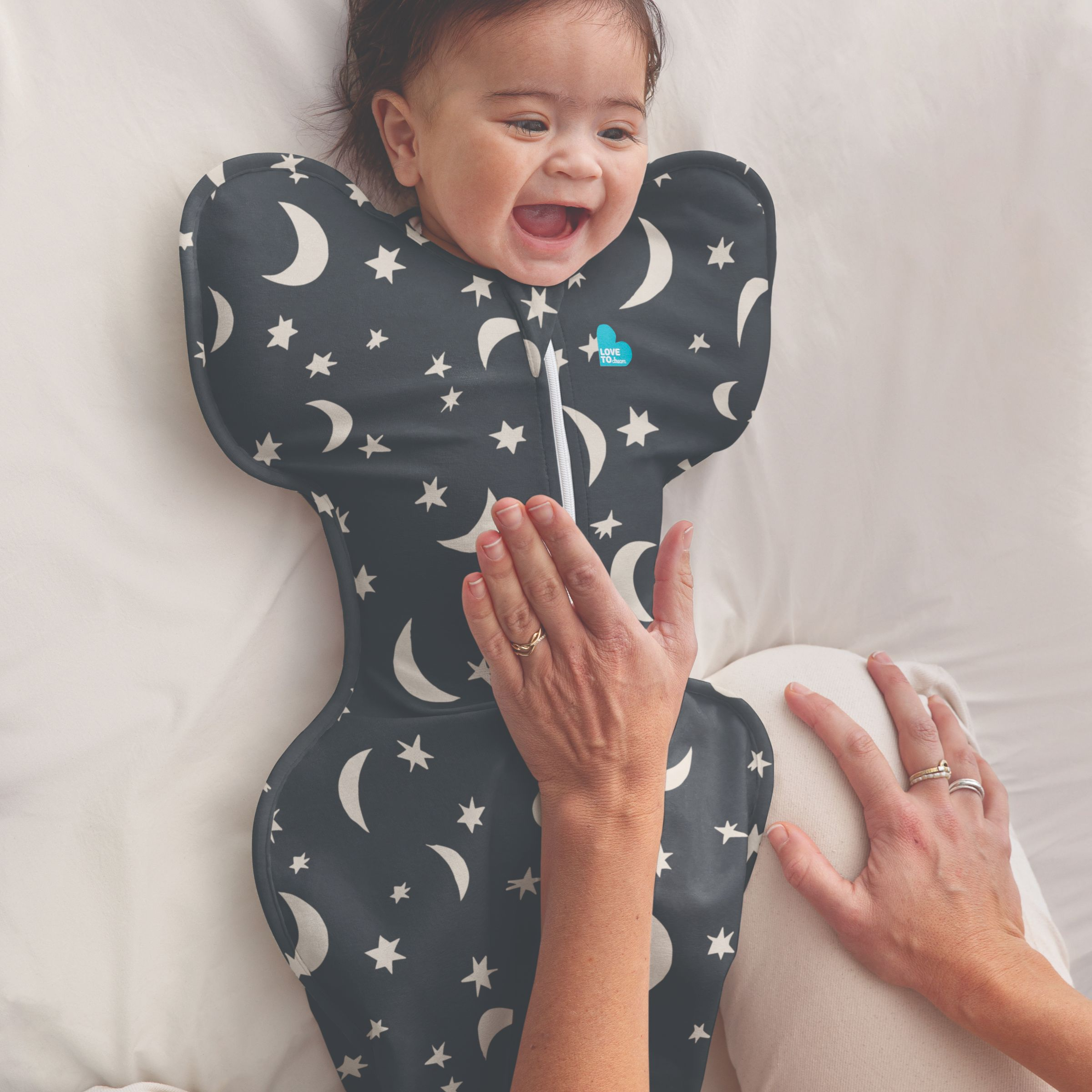 Love to Dream Printed Swaddle Up Original 1.0 TOG - Black -Big Sky, Medium.