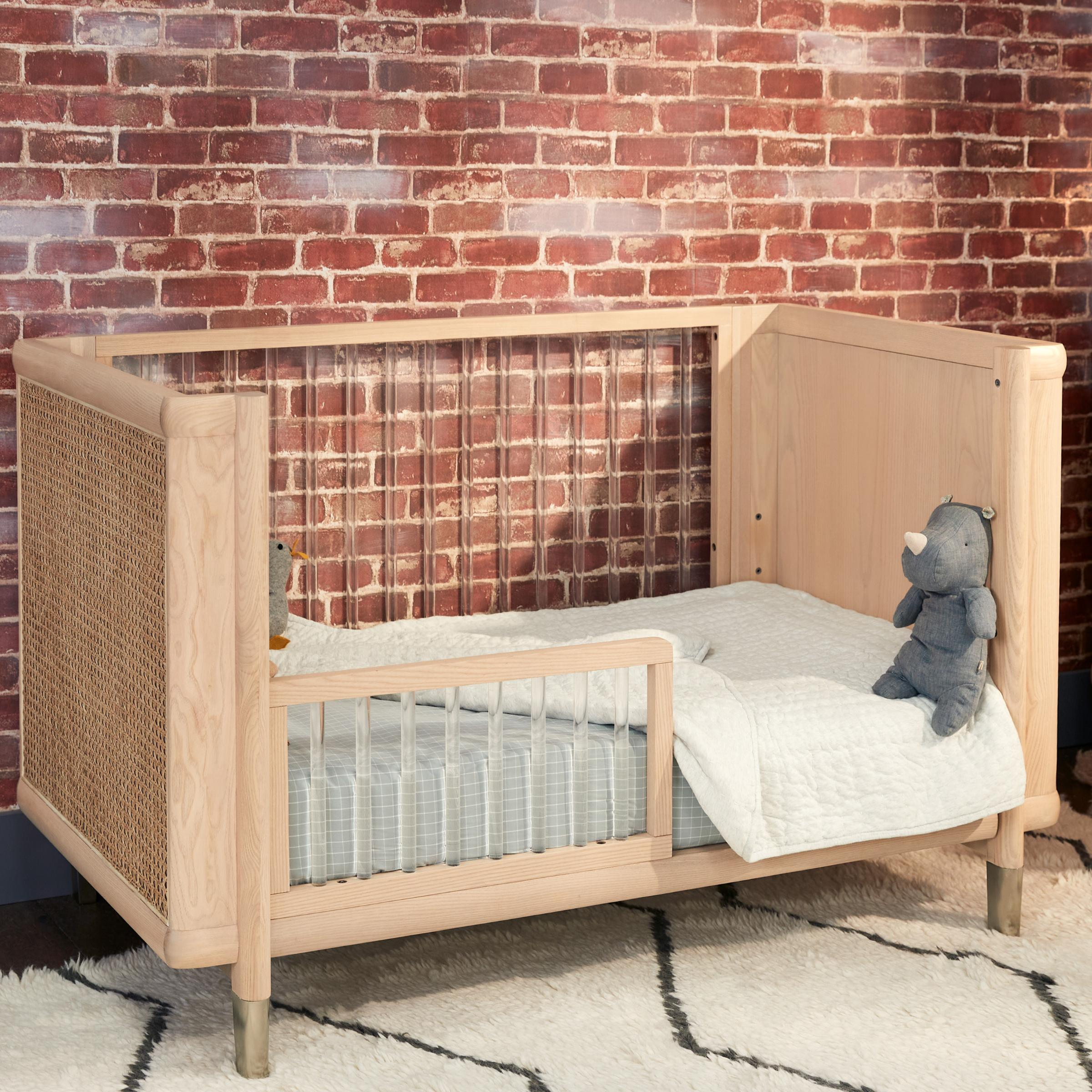 Maxi-Cosi Kindred Brisa Crib - Onyx Heritage.