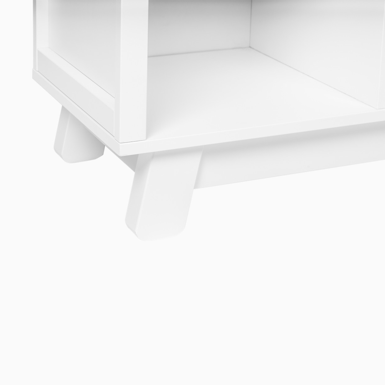 babyletto Hudson Cubby Bookcase - White.